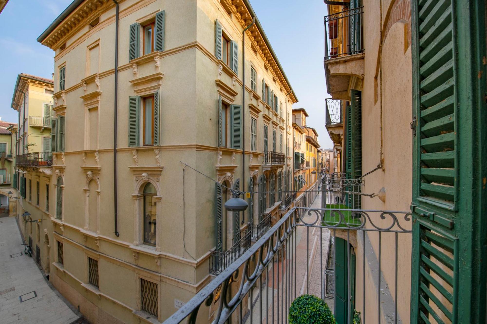 Palace Home Mazzini Верона Екстериор снимка